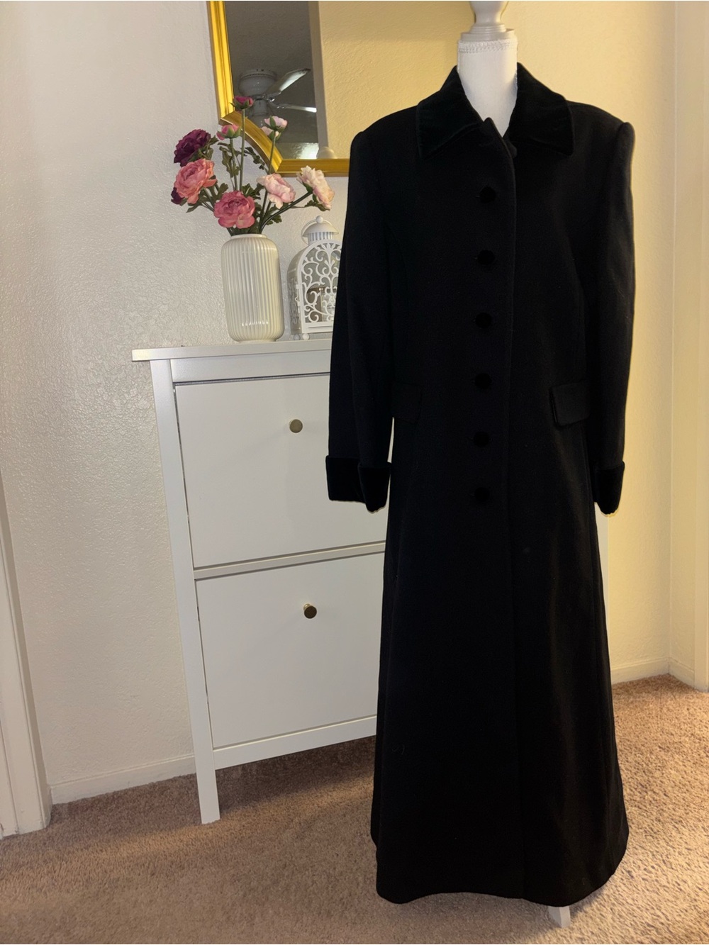 Vintage Halston Lifestyle Black Wool Velvet Collar Maxi Coat USA Size 12